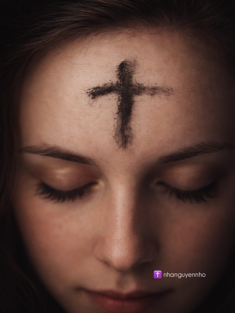 Ý nghĩa của Lễ Tro: Tro bụi và Trở về